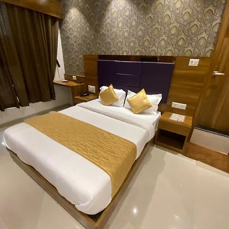 Bkc Crown - Near Trade Centre, Visa Consulate Hotel 3*