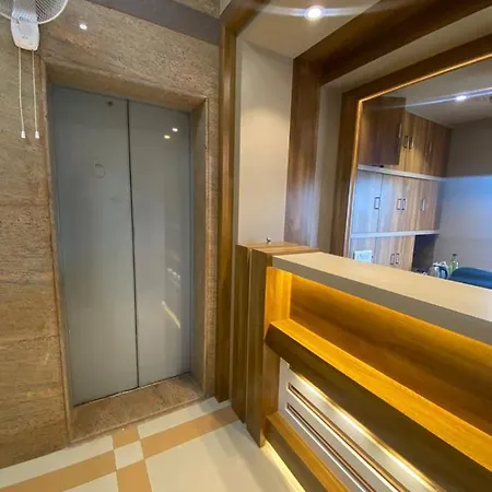 Hotel Bkc Crown - Near Trade Centre, Visa Consulate 3*