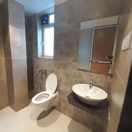 Hotel Golden Oak Lodging By Wb Mumbai