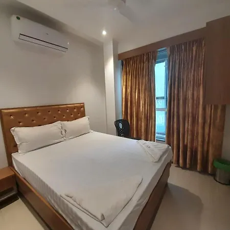 Hotel Golden Oak Lodging By Wb Mumbai
