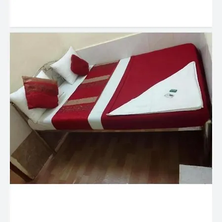 Amaan Palace Hostel