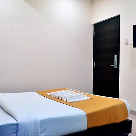 Hotel The 2*