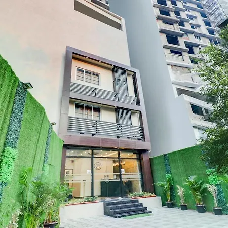 Hotel Treebo Trend Avenue 3*