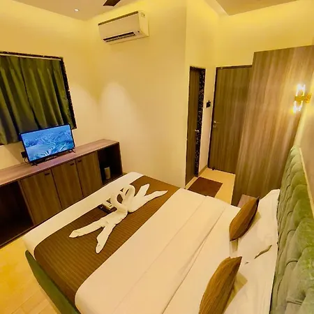 Lime Wood 3* Mumbai