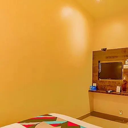 Hotel Fabexpress Gateway - 700m From Gateway Of India 3*