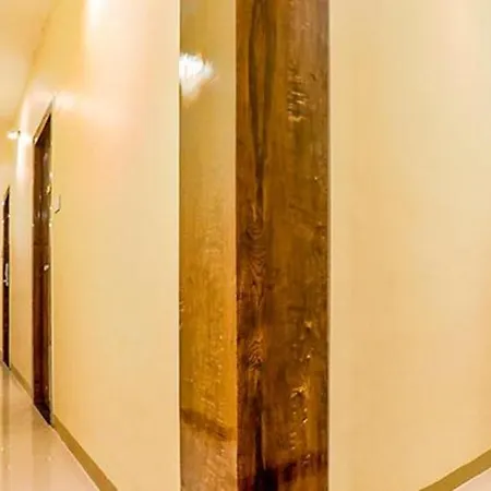 Hotel Fabexpress Gateway - 700m From Gateway Of India Mumbai
