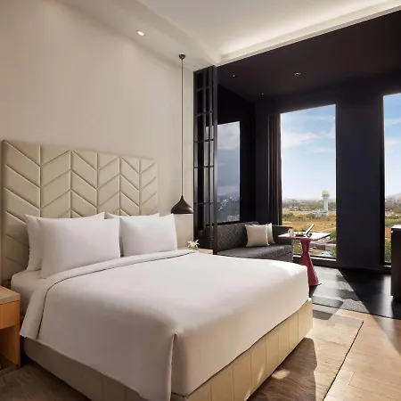 Hyatt Centric Juhu Hotel 5*