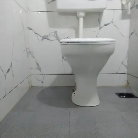 Hostel Amaan Palace *
