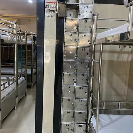 Royal By Wb Hostel