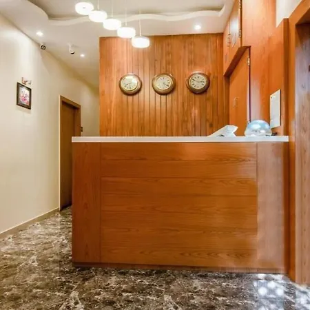Volga Plaza Hotel 2*