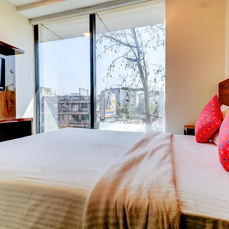 Hotel Prime Inn, Andheri West - Near International Airport