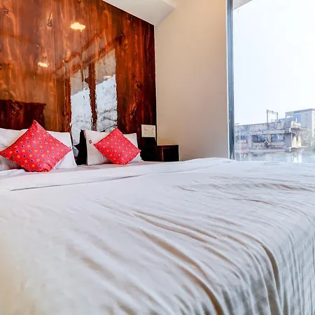 Prime Inn, Andheri West - Near International Airport Hotel Mumbai