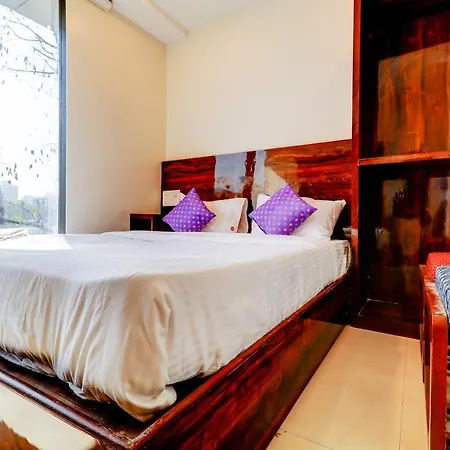 Hotel Prime Inn, Andheri West - Near International Airport 3*
