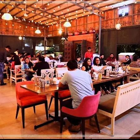 Maple The Hubz-hostel *