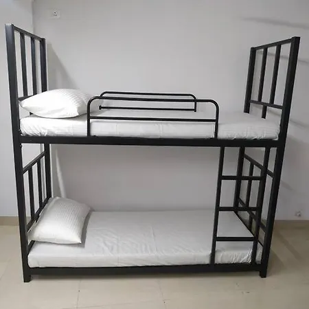 Hostel White Waves Pg Residences Mumbai