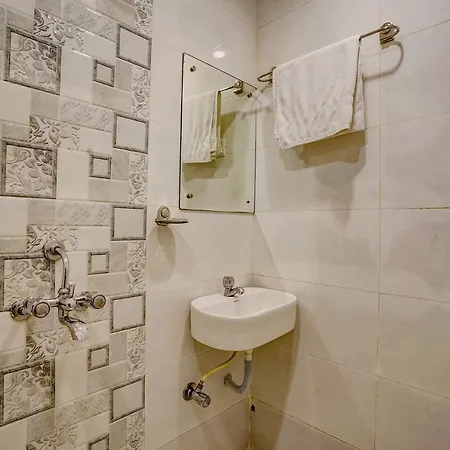 Fabexpress Prakash Hotel