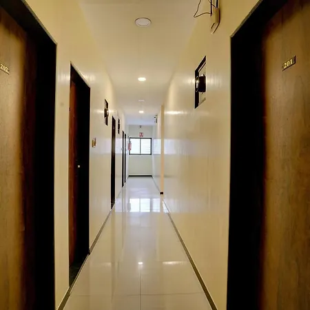 Fabexpress Prakash Hotel