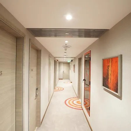Hotel Ginger Mumbai, Goregaon