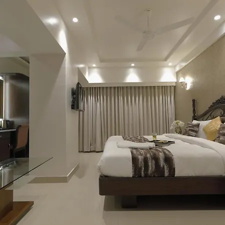 Hotel Ariana Residency 3*