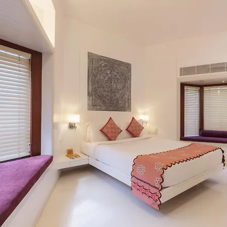 Hotel Le Sutra Hotel, Khar, Mumbai