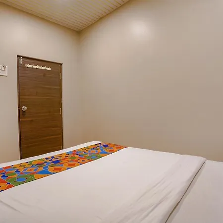 Hotel Fabhotel Comfort Mumbai