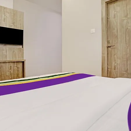 Hotel Treebo Premium Widlor Boutique With Swimming Pool 4*
