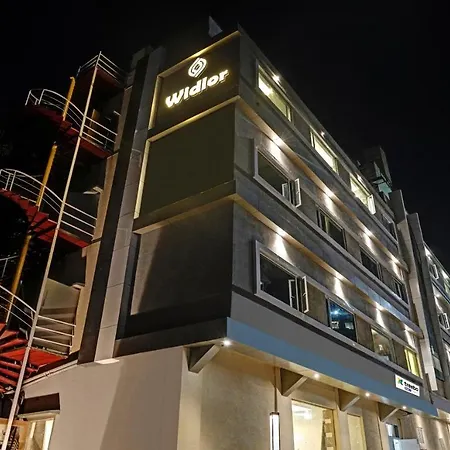Treebo Premium Widlor Boutique With Swimming Pool Mumbai