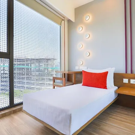 Hotel Lemon Tree Hotel, Kalina Bkc, 4*