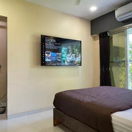 Osi Bandra West
