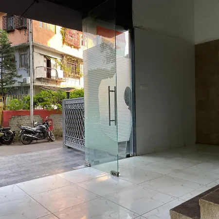 Osi Bandra West