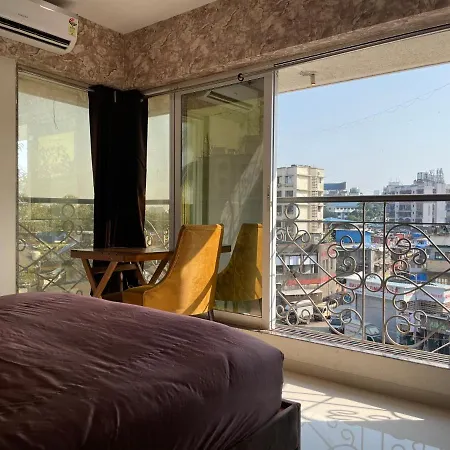 Apartment Osi Bandra West