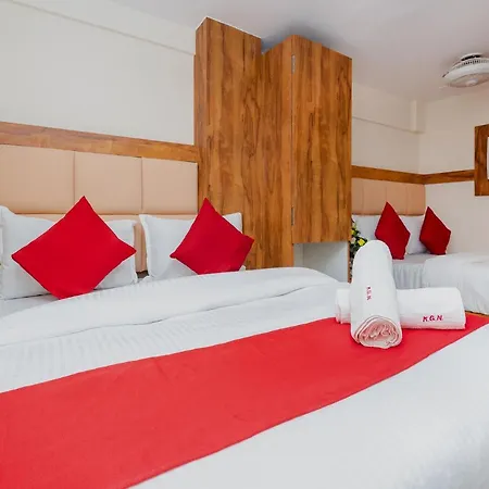 Hotel Kgn Near Cst Railway Station And Haj House Near Crawford Market *