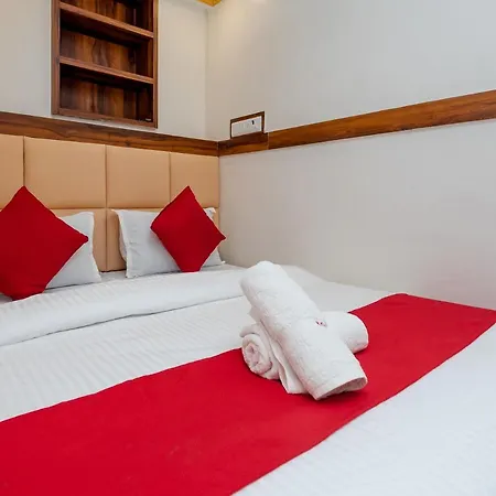Hotel Kgn Near Cst Railway Station And Haj House Near Crawford Market