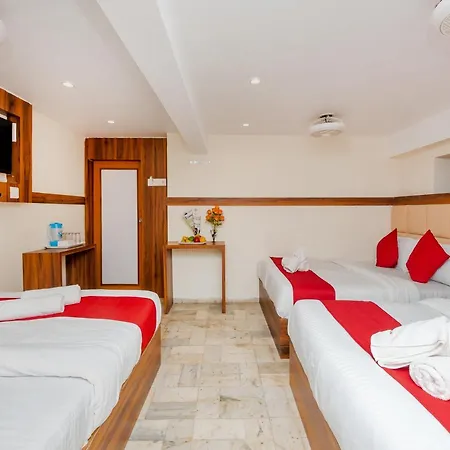 Kgn Near Cst Railway Station And Haj House Near Crawford Market * Mumbai