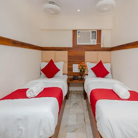Hotel Kgn Near Cst Railway Station And Haj House Near Crawford Market *