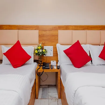 Kgn Near Cst Railway Station And Haj House Near Crawford Market Hotel *