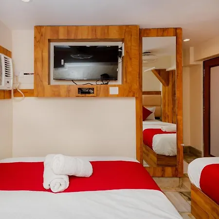 Hotel Kgn Near Cst Railway Station And Haj House Near Crawford Market *