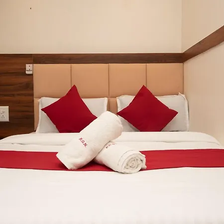 Kgn Near Cst Railway Station And Haj House Near Crawford Market *