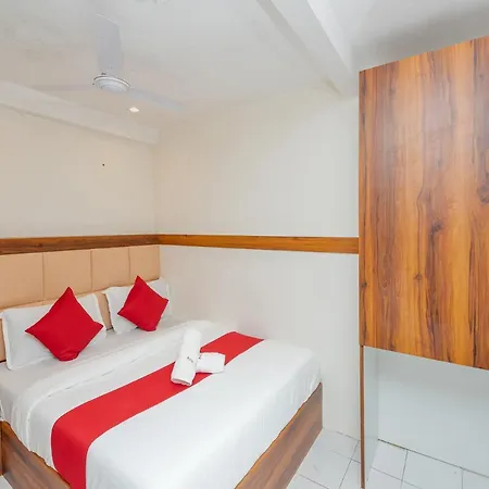 Kgn Near Cst Railway Station And Haj House Near Crawford Market Hotel