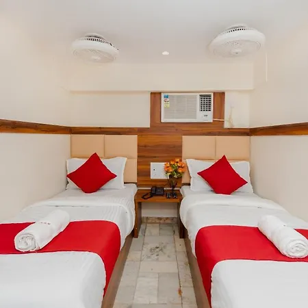 Kgn Near Cst Railway Station And Haj House Near Crawford Market Hotel Mumbai