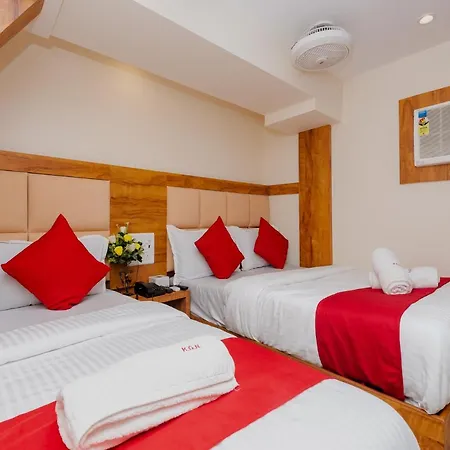 Kgn Near Cst Railway Station And Haj House Near Crawford Market * Mumbai