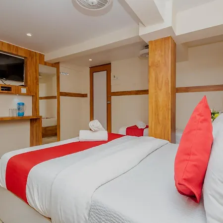 Kgn Near Cst Railway Station And Haj House Near Crawford Market Hotel *