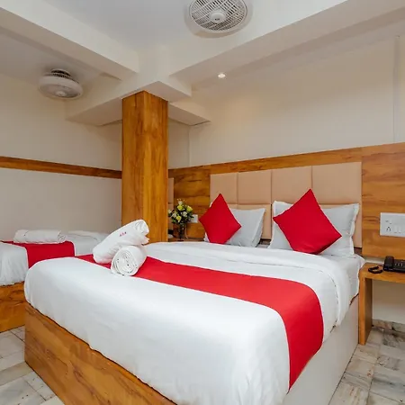 Kgn Near Cst Railway Station And Haj House Near Crawford Market Hotel *