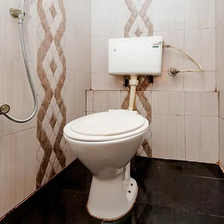 Hotel Kgn Near Cst Railway Station And Haj House Near Crawford Market Mumbai