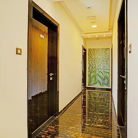 Prime Grand Hotel, Hotel Mumbai