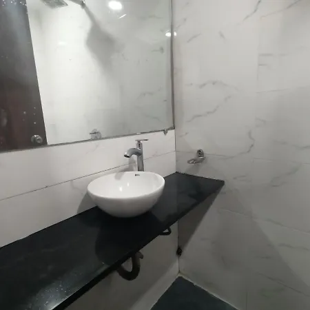 Hotel Samadhan Powai 2*