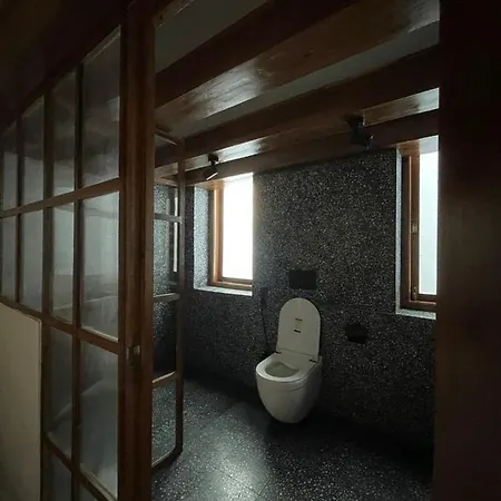 Abode 3*