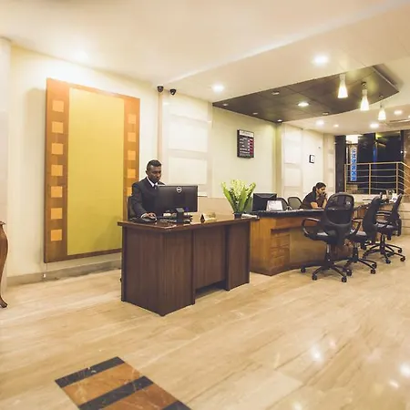 Airport International Hotel 3*