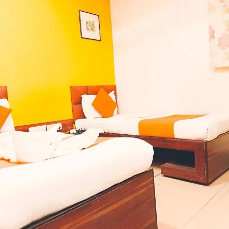 Amfahh - Andheri West Railway Station Hotel 3*