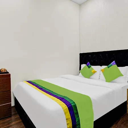 Treebo Trend Freedom Star, Vile Parle Hotel Mumbai
